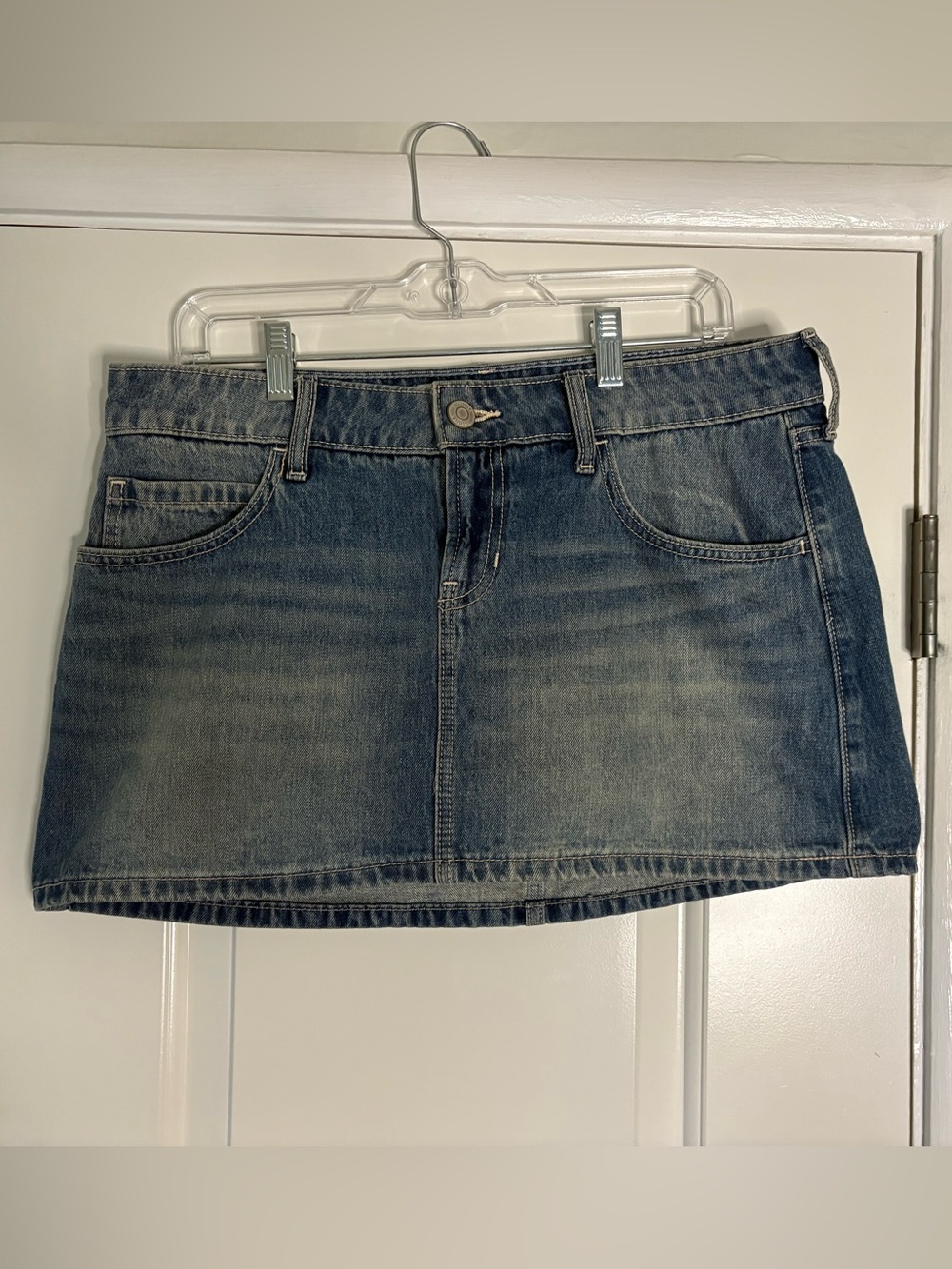 Hollister Low Rise Medium Wash Mini Skort - Size 10 / 30